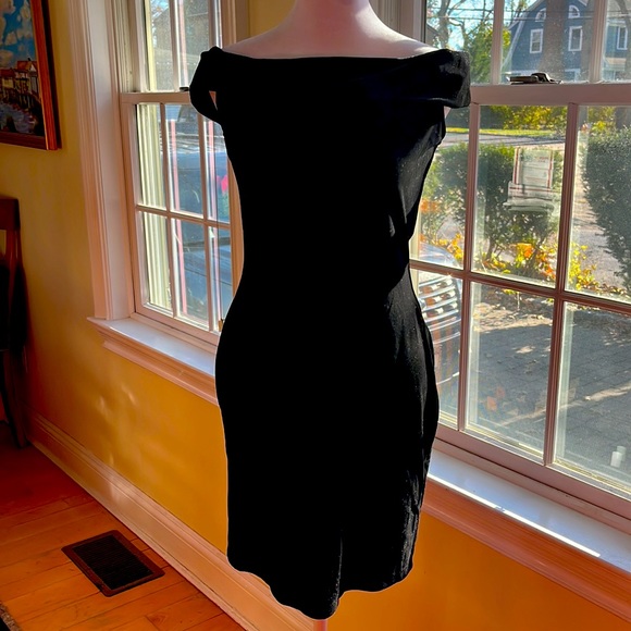 NWT French Connection Black Velvet Dress Off the Shoulder size 8 - Picture 8 of 10
